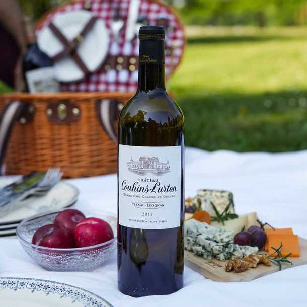 Dégustation des vins de la Famille LURTON à la Cave des Darons